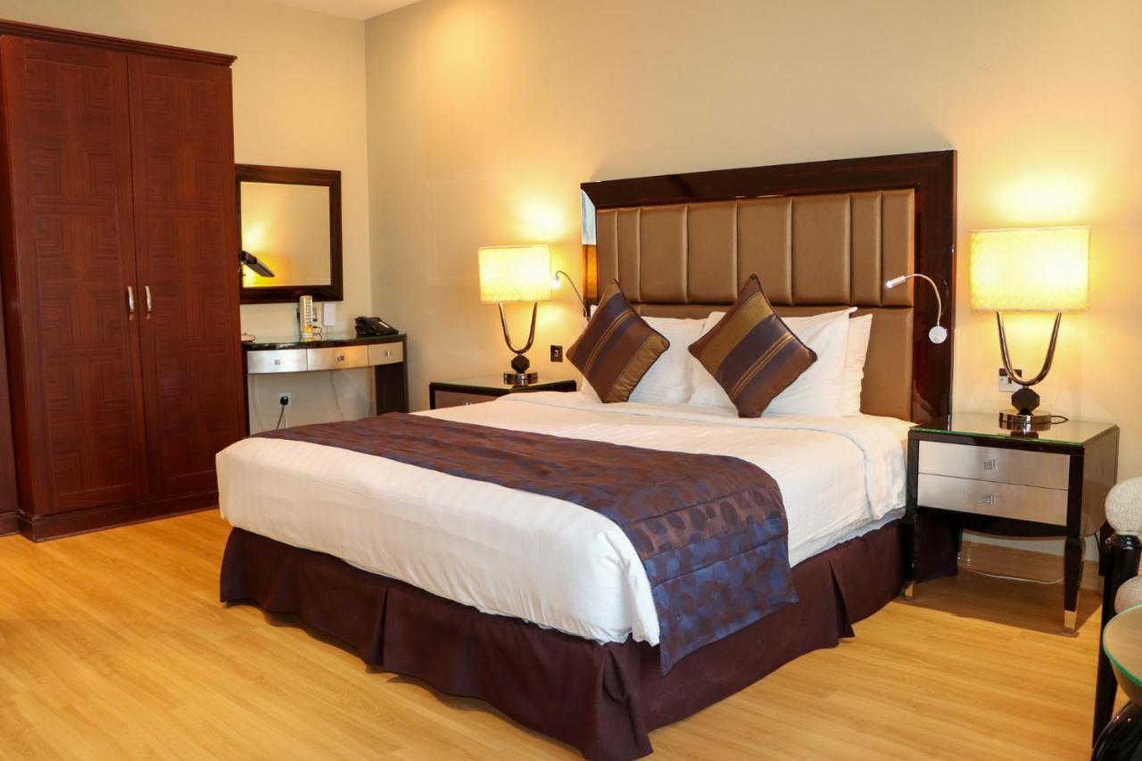 Hotel Premium Strato 4*