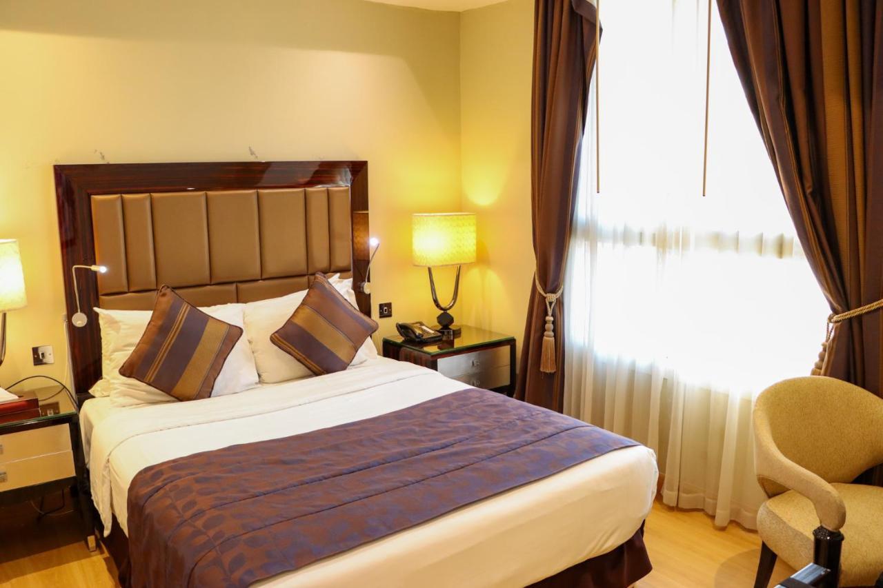 Premium Strato 4*